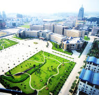 Khung cảnh trường