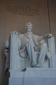 abrahamlincolnstatue Đền tưởng niệm Lincoln ở Washington DC