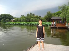 Du học sinh VN bên Tây Hồ 