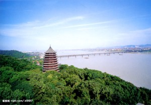 Tây Hồ và Lục Hòa Tháp