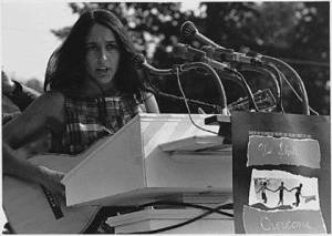 Joan Baez trong Freedom March, Washington DC 1963