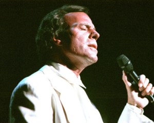Julio Iglesias
