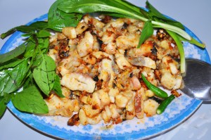 Cá tầm xào sả ớt