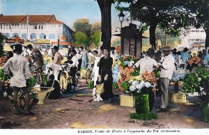 Hoa Tết chợ Bến Thành, Sài Gòn, thập niên 1970.jpg