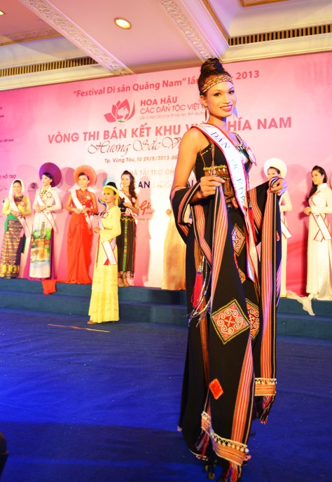 Sắc màu Ê đê vòng bán kết