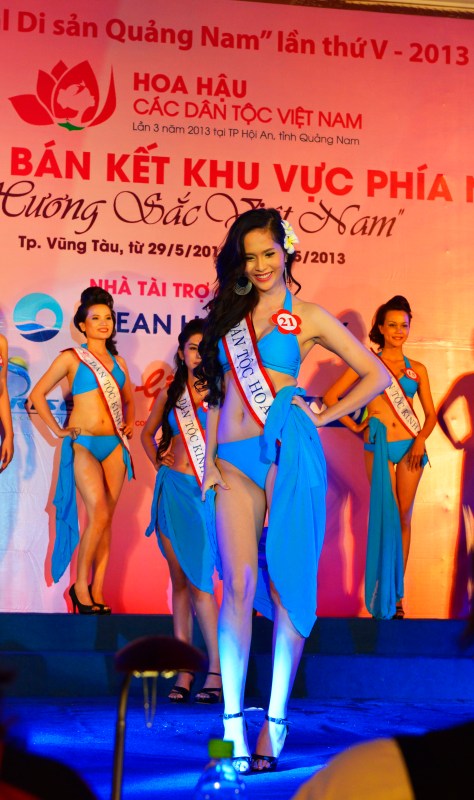 Thí sinh dân tộc Hoa