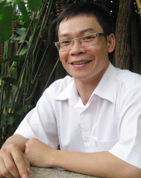 Nhà báo Võ Phụng Hoàng