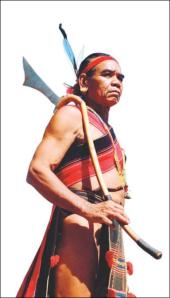 Người đàn ông Sêđăng và chiếc sờ-gạc