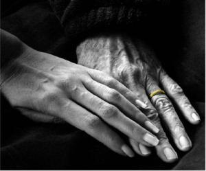 1294697100-1294696625_Ban_tay_me