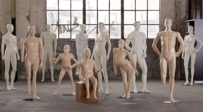 Vì ai là người hoàn hảo? Hãy gần nhau hơn – Because who is perfect? Get closer