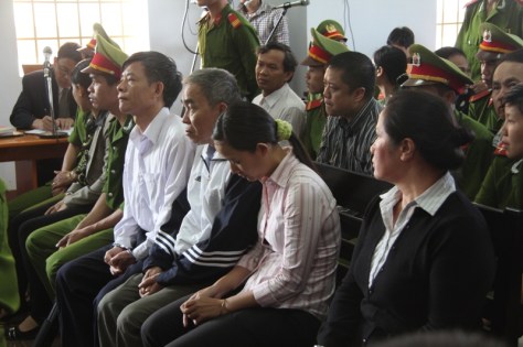 Vũ Việt Hùng và đồng bọn