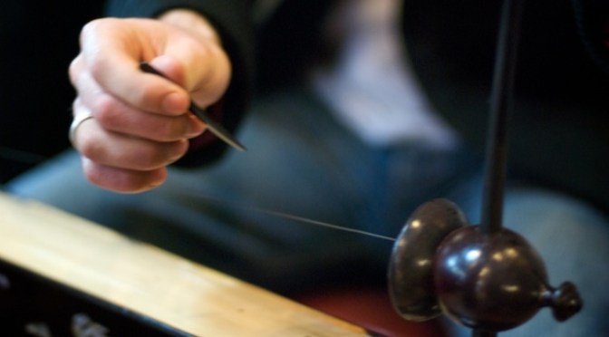 Đàn bầu và dân ca Việt