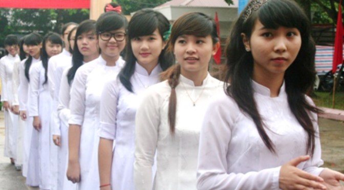 Tự nguyện nâng nhau lên