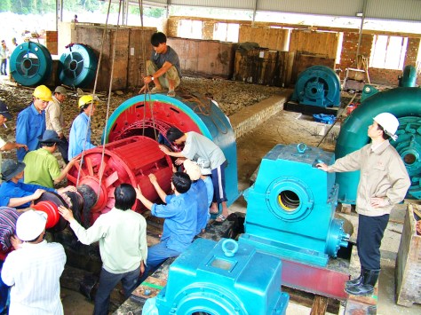 Cực nhọc thi công thủy điện