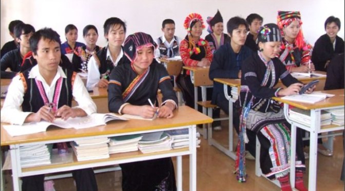 Tám lần thi tốt nghiệp