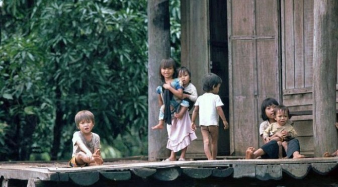 Có nhiều mẹ và nhiều chị