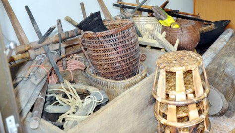 boy_hiện vật dân tộc học Bố Y