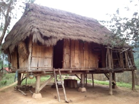Nguyên mẫu nhà sàn truyền thống Bru-Vân Kiều còn sót lại ở bản KaLu