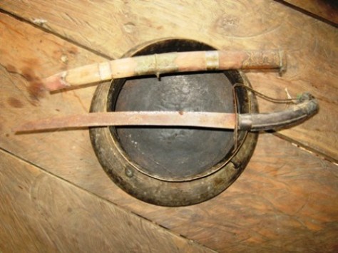 Thanh kiếm truyền thống trong lễ cưới người Bru-Vân Kiều.