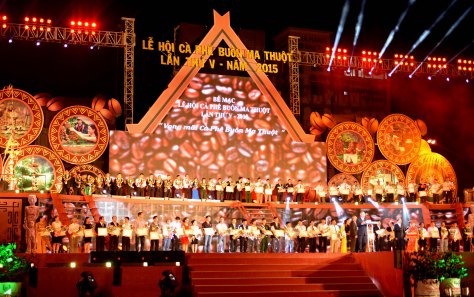 Tôn vinh những tập thể cá nhân đóng góp xuất sắc cho ngành cà phê trong lễ Bế mạc