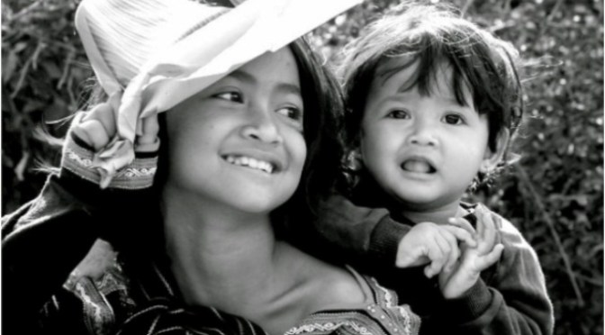 Bắt lại vợ và con