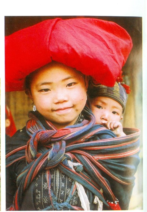 Trẻ em Dao Đỏ.