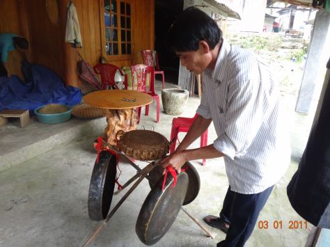 Nhạc cụ truyền thống dân tộc Giáy.