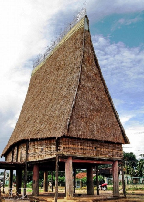 Nhà Rông của dân tộc Gia Rai.