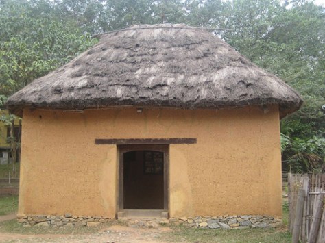 Độc đáo nhà trình tường của người Hà Nhì.