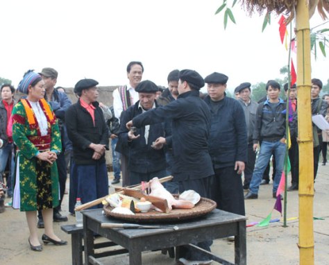 Lễ cúng họ cầu xin thần linh phù hộ cho dòng họ một năm được mưa thuận gió hòa, gặp nhiều điều may mắn, tránh được tai ương…