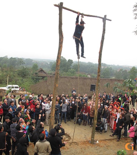 Và những tiết mục văn nghệ và thi tài đặc sắc tại lễ hội.