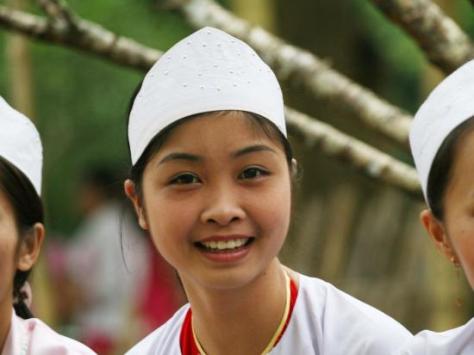 Chiếc Khăn duyên – biểu tượng cho lòng chung thủy của phụ nữ Mường.