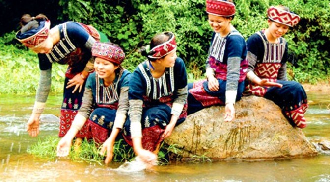 Dân ca dân nhạc VN – Dân ca Phù Lá