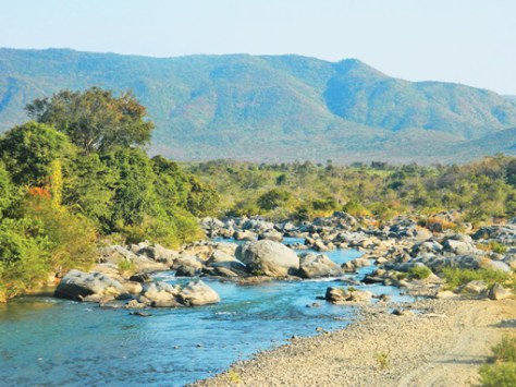 Nhiều khung cảnh vẫn còn đậm nét hoang sơ nơi người Raglai cư trú.