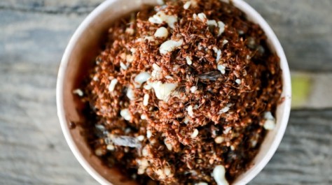 Trứng kiến vàng.