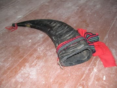 Tâng coi của người Tà Ôi.