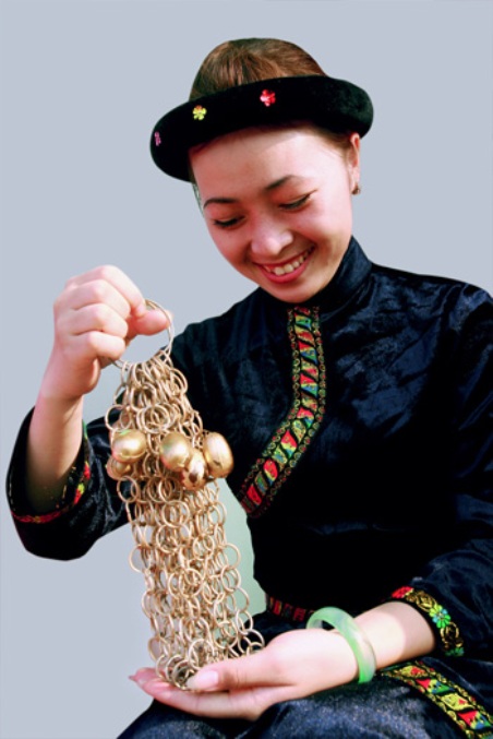 Nhạc cụ Lúc lắc.