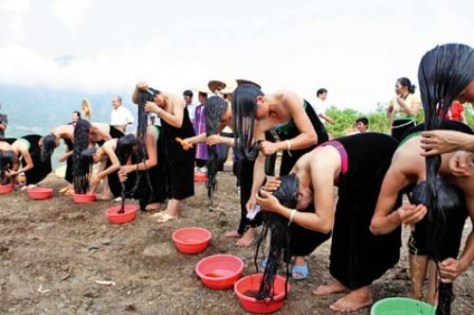 Lễ hội gội đầu có ý nghĩa hết sức quan trọng trong đời sống tâm linh của bà con dân tộc Thái Trắng.