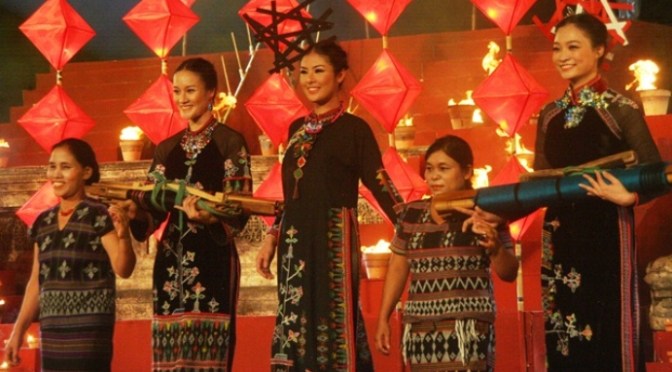 Dân ca dân nhạc VN – Dân ca Tà Ôi