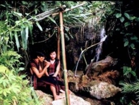 Tục đi sim trở thành nét văn hóa đẹp, trong sáng của người Tà Ôi xưa. (ảnh Vĩnh Phúc)