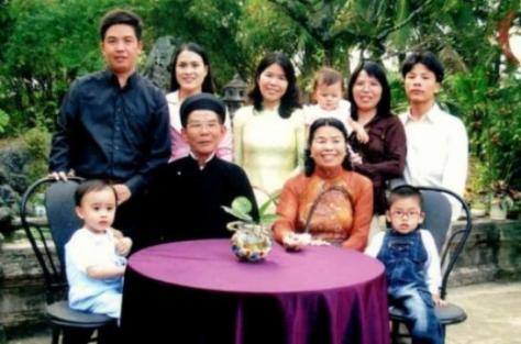 viet_family1