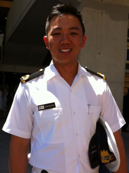 Thủ Khoa Nguyễn Khoa Nam - Đại Học Võ Bị Liên Quân Hoàng Gia Hoàng Gia Úc 2013.