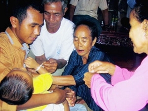 Lễ cột chỉ tay Toon ty Kon là một trong những nghi lễ quan trọng trong các nghi lễ vòng đời người của dân tộc Xtiêng.