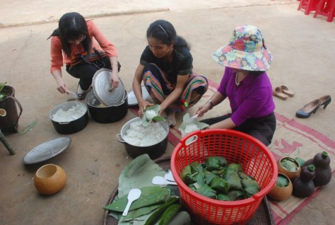 Món cơm nắm quen thuộc khi lên nương rẫy của đồng bào.