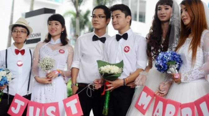 Việt Nam nên làm gì về hôn nhân đồng tính ?