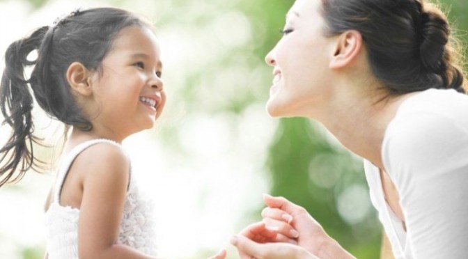 Phải dạy con biết nói lời xin lỗi