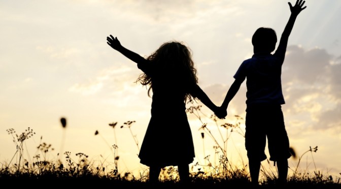 Nghiêm chỉnh và vui chơi trong đời