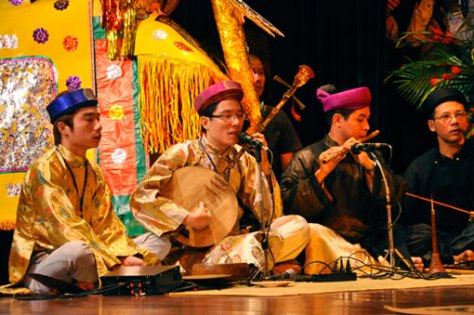 Dàn Nhạc Chầu Văn.