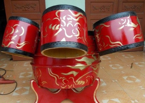 Trống Cái và Trống Con.