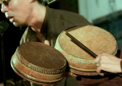 Đôi Trống Mảnh.